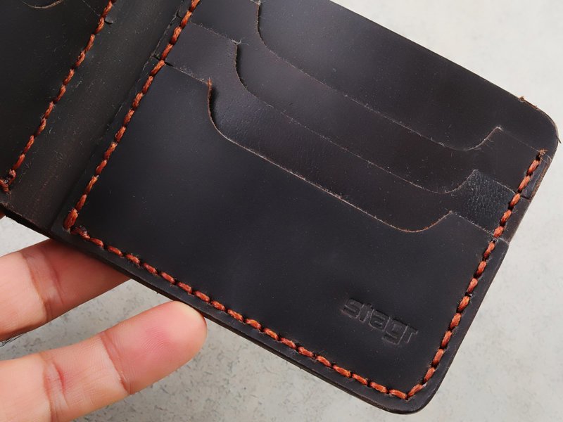 Kingsmann Bifold Leather Wallet, a closer look