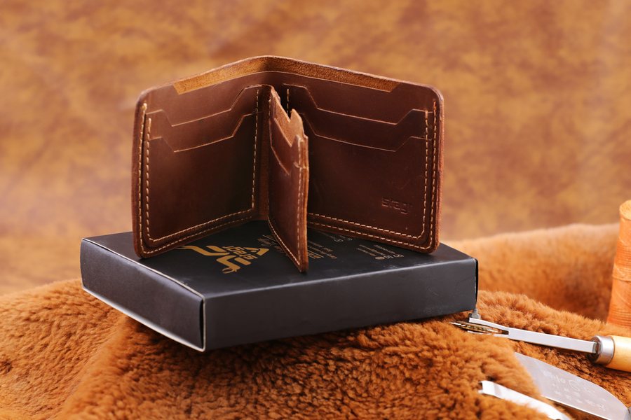 Trifold wallets